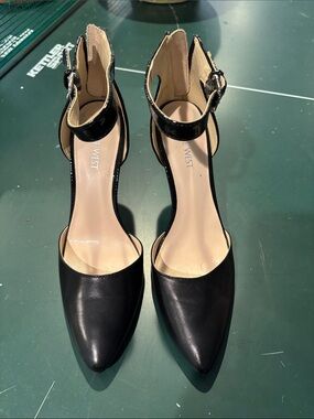 Nine West Black Pointed Toe Ankle-Strap Pumps with Buckle